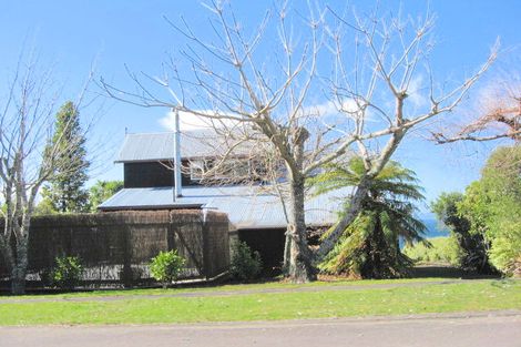 Photo of property in 15 Waiparemo Crescent, Pukawa Bay, Turangi, 3381