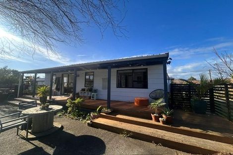 Photo of property in 34 Kiharoa Street, Otaki Beach, Otaki, 5512
