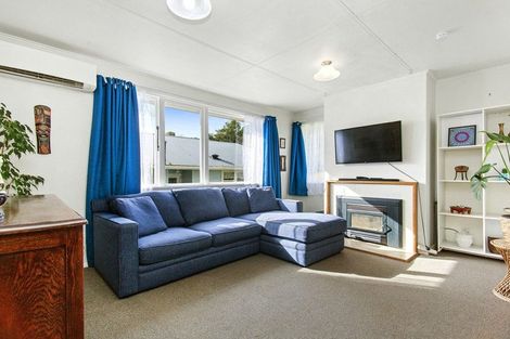 Photo of property in 188 Sievers Grove, Cannons Creek, Porirua, 5024
