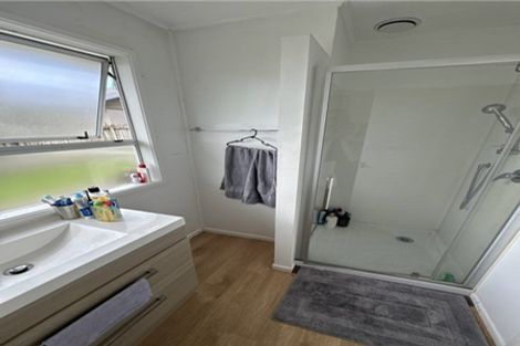 Photo of property in 16 Linley Place, Hillcrest, Auckland, 0627