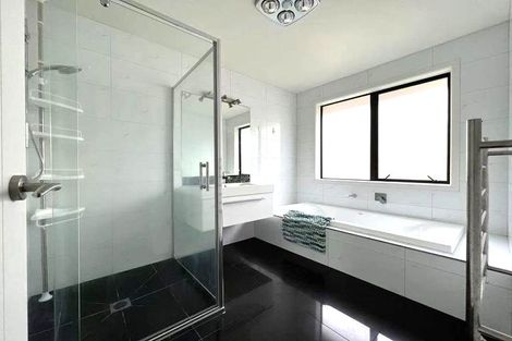 Photo of property in 221 Cumberland Drive, Flagstaff, Hamilton, 3210