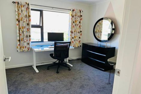 Photo of property in 38 Margaret Shields Avenue, Aotea, Porirua, 5024