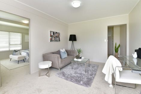 Photo of property in 18 Melandra Road, Stanmore Bay, Whangaparaoa, 0932