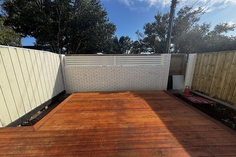 Photo of property in 4/4 Cracroft Street, Welbourn, New Plymouth, 4310