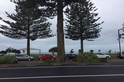 Photo of property in 407 Marine Parade, South New Brighton, Christchurch, 8062