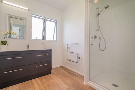 Photo of property in 35 Carina Way, Whitianga, 3510