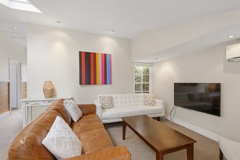 Photo of property in 147a Holly Road, St Albans, Christchurch, 8014