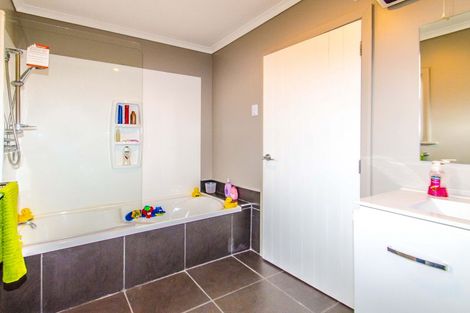 Photo of property in 33 Duckworth Street, Andersons Bay, Dunedin, 9013