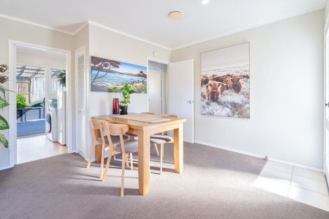 Photo of property in 329 Triangle Road, Massey, Auckland, 0614