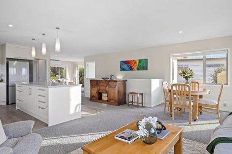 Photo of property in 121 Isabella Drive, Pukekohe, 2120