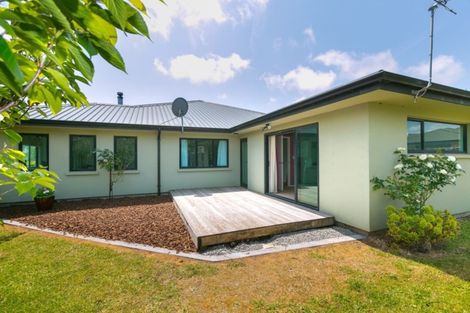 Photo of property in 69d Karamea Street, Whalers Gate, New Plymouth, 4310