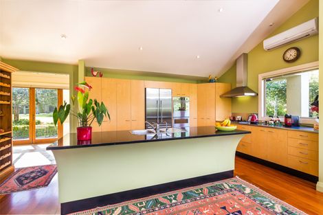 Photo of property in 280 Gillespie Place, Acacia Bay, Taupo, 3385