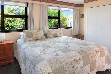 Photo of property in 22 Shortt Street, Foxton Beach, Foxton, 4815