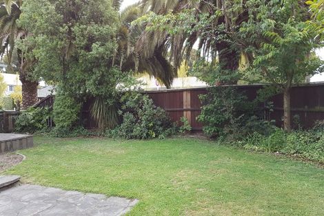 Photo of property in 1 Ludecke Place, Sockburn, Christchurch, 8042