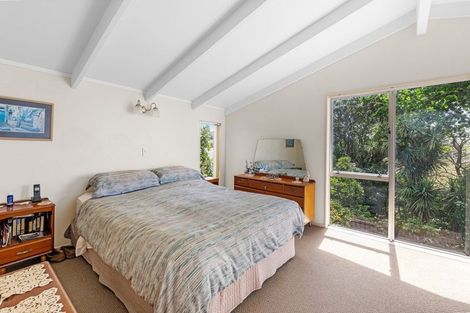 Photo of property in 98 Tiroroa Avenue, Te Atatu South, Auckland, 0610