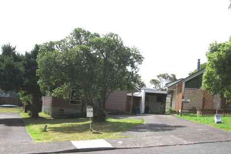 Photo of property in 2/21 Simon Ellice Drive, Bayview, Auckland, 0629