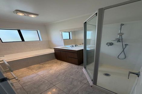 Photo of property in 12 Keri Vista Rise, Papakura, 2110