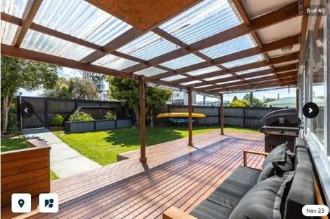 Photo of property in 102 Taikata Road, Te Atatu Peninsula, Auckland, 0610