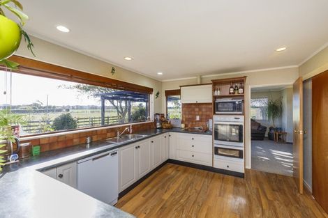Photo of property in 136 Pharazyn Road, Feilding, 4777