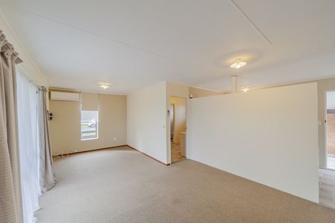 Photo of property in 13 Carruthers Street, Otane, 4202