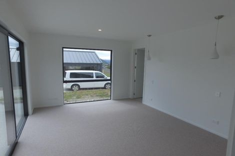 Photo of property in 4 Polperro Court, Jacks Point, Queenstown, 9371