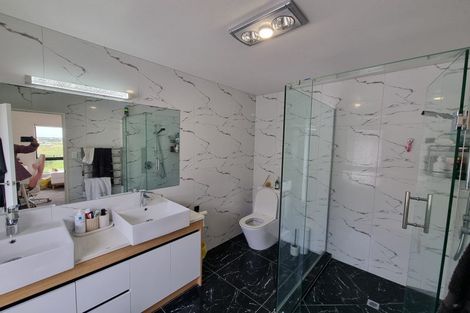 Photo of property in 19 Hakinakina Drive, Flat Bush, Auckland, 2019