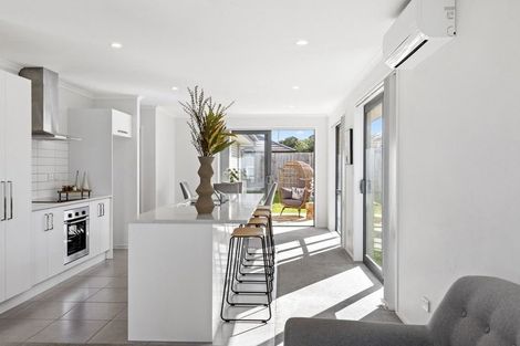 Photo of property in 11 Parton Road, Pukekohe, 2120