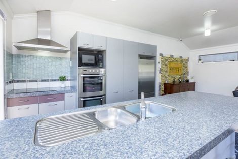 Photo of property in 50 Stokes Valley Road, Stokes Valley, Lower Hutt, 5019