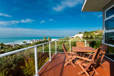 Photo of property in 30 Sirrah Street, Okitu, Gisborne, 4010