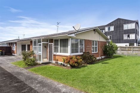 Photo of property in 1/840 Manukau Road, Royal Oak, Auckland, 1061