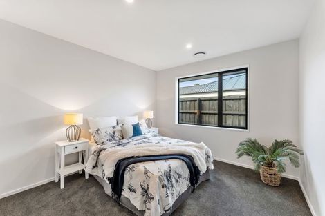 Photo of property in 8 Cam Mill Place, Rangiora, 7400