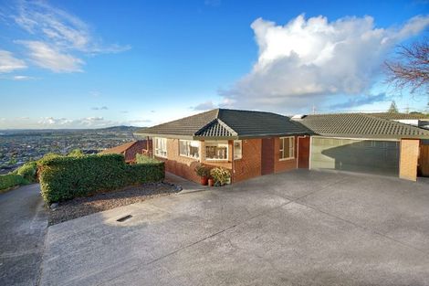 Photo of property in 132b Redoubt Road, Goodwood Heights, Auckland, 2105