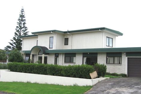 Photo of property in 12 Ganymede Place, Half Moon Bay, Auckland, 2012