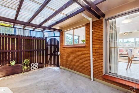 Photo of property in 1/104 Carlisle Road, Browns Bay, Auckland, 0632