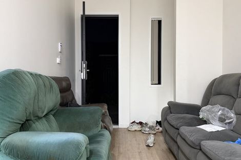 Photo of property in 11c Rountree Place, Conifer Grove, Takanini, 2112