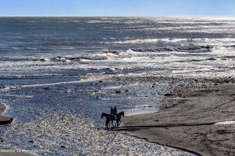 Photo of property in 1 Autere Street, Strandon, New Plymouth, 4312