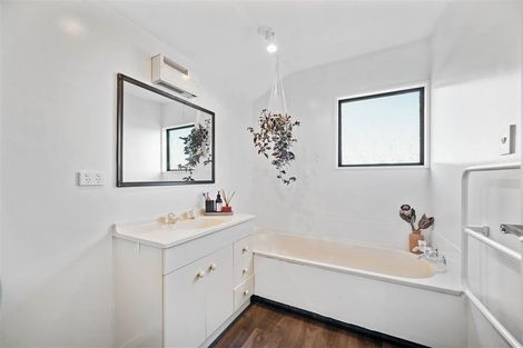 Photo of property in 5 Runnymede Drive, Templeton, Christchurch, 8042