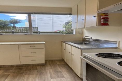 Photo of property in 5 Hawker Street, Mount Victoria, Wellington, 6011