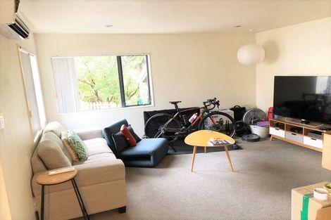 Photo of property in 14a Wattle Street, New Lynn, Auckland, 0600