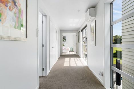 Photo of property in 4 Leabridge Mews, Harewood, Christchurch, 8051