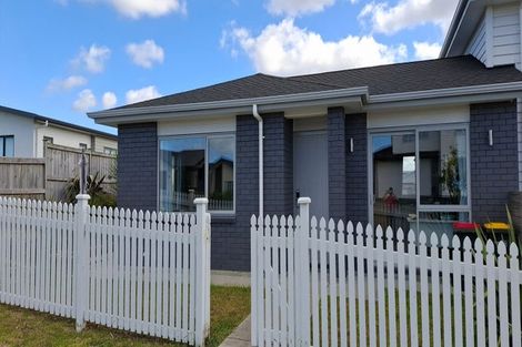 Photo of property in 10 Hapukupuku Avenue, Beachlands, Auckland, 2018