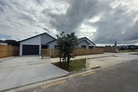 Photo of property in 34 Whakairo Crescent, Gulf Harbour, Whangaparaoa, 0930