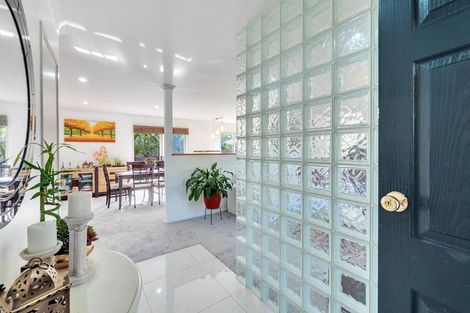 Photo of property in 7 Bibury Avenue, Henderson, Auckland, 0612