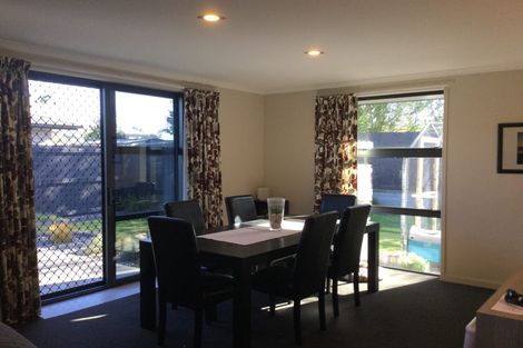 Photo of property in 10 Butterworth Crescent, Papamoa Beach, Papamoa, 3118