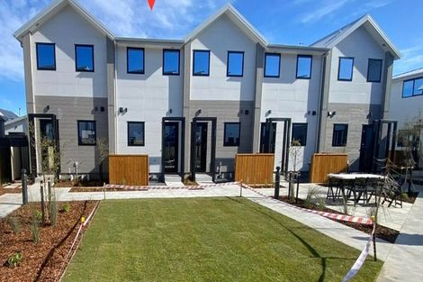 Photo of property in 10/231 Marine Parade, Seatoun, Wellington, 6022