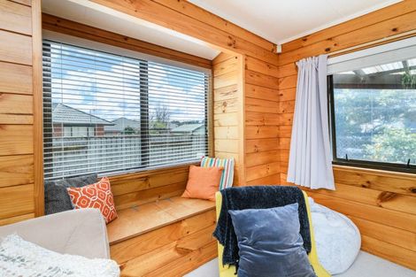 Photo of property in 125 Summerhill Drive, Fitzherbert, Palmerston North, 4410