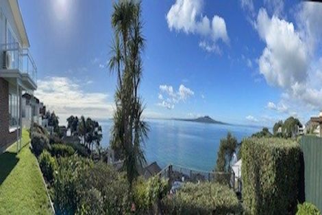 Photo of property in 2/241 Hurstmere Road, Takapuna, Auckland, 0622