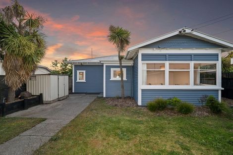 Photo of property in 170 Shaw Avenue, New Brighton, Christchurch, 8083
