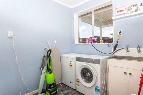 Photo of property in 32 Victor Street, Dannevirke, 4930