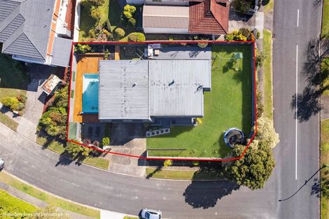 Photo of property in 1 Heaton Grove, Chatswood, Auckland, 0626